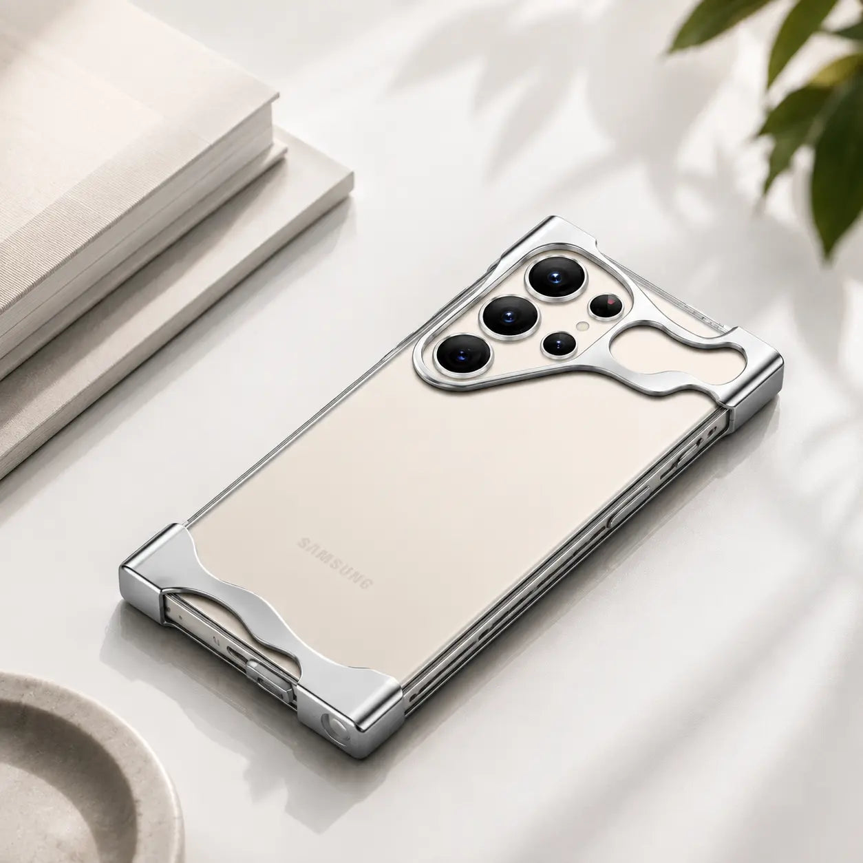 Magnetic Samsung Galaxy case with MagSafe-compatible design