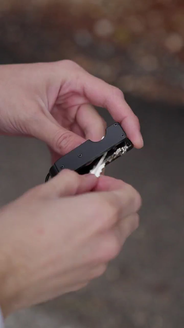 AirKey Apple Find My key organizer — holds 2–6 keys